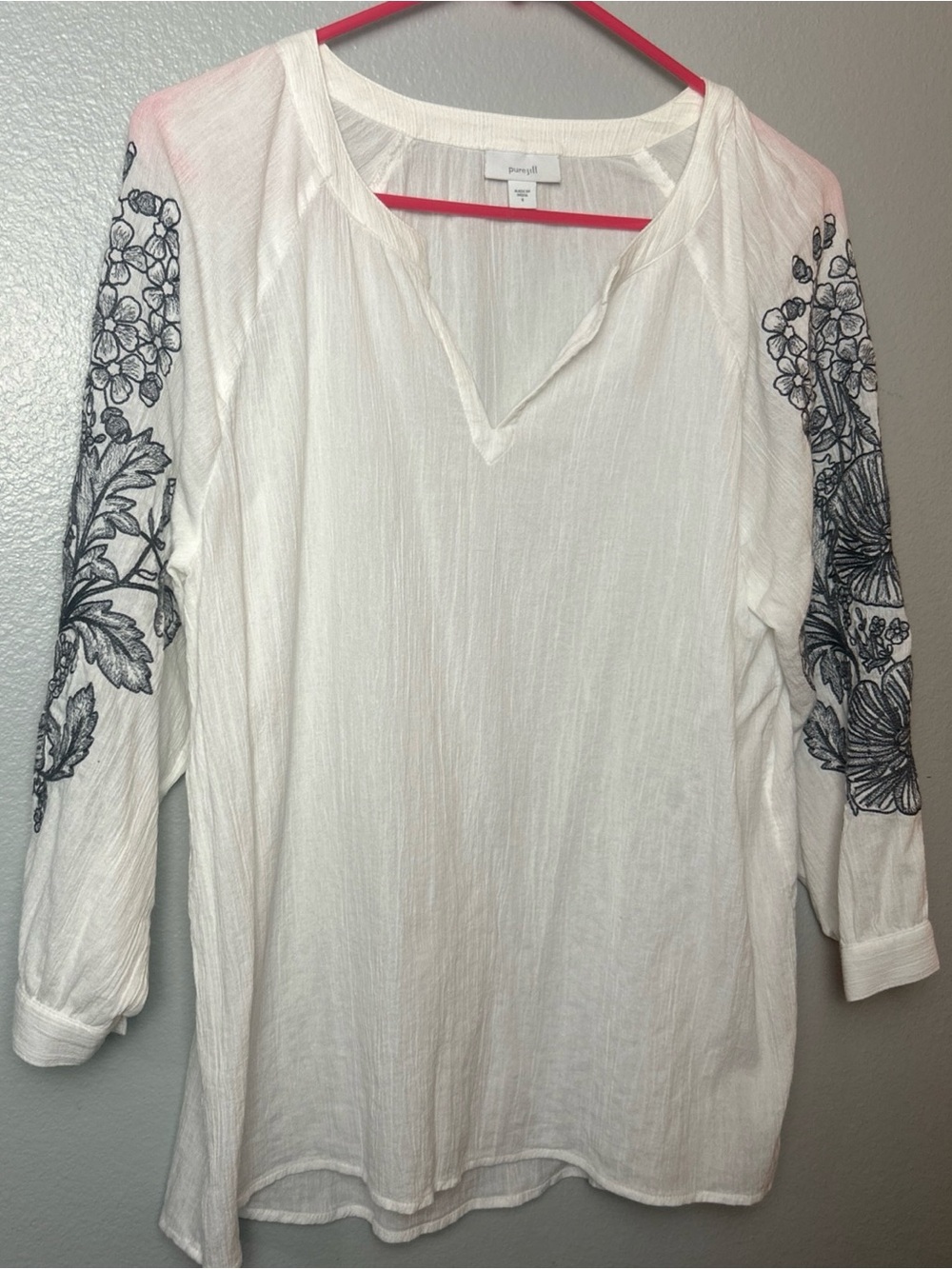 Women's White Embroidered Sleeve V-Neck Top